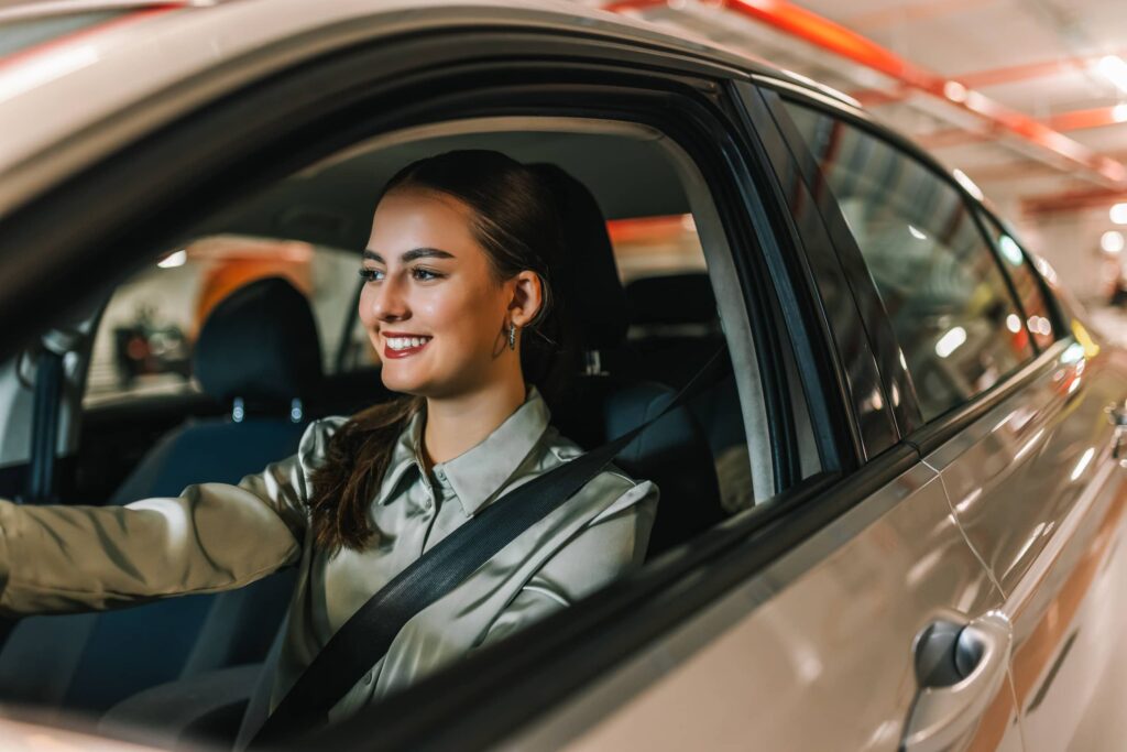 Auto verpfänden war gestern – jetzt mit flowCar Geld erhalten und weiterfahren!
