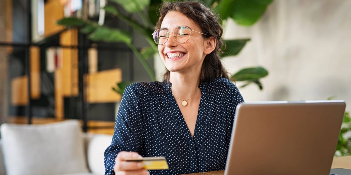 Ob ausgeschöpfte Kreditkarte oder Auto-Schulden: Es lohnt sich, die Rückzahlung mit System anzugehen.
