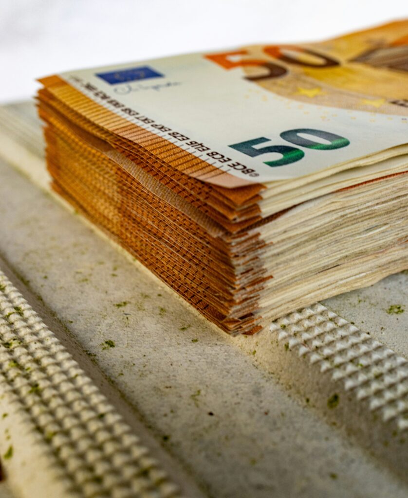 Behalte Deine Freiheit mit unserem Sale and lease-Back-Prinzip: Auto verkaufen und weiterfahren!